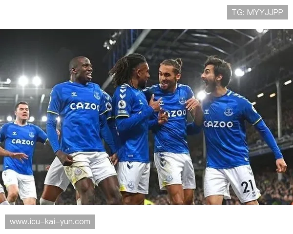 升班马逆袭成争四黑马，埃弗顿防线双核陨落陷保级深渊，埃弗顿最新消息